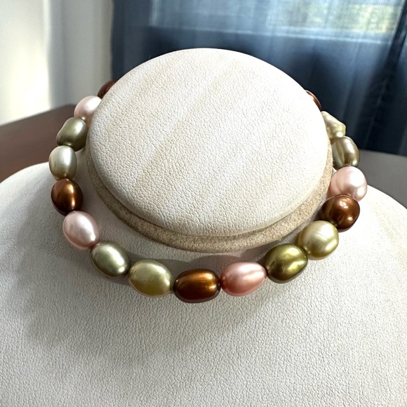 Honora Set of 3 Multicolor Freshwater Pearl Stretch Bracelets - Picture 6 of 9